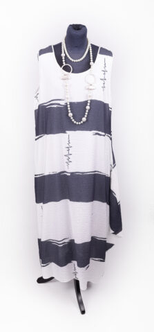 Dresses / Skirts